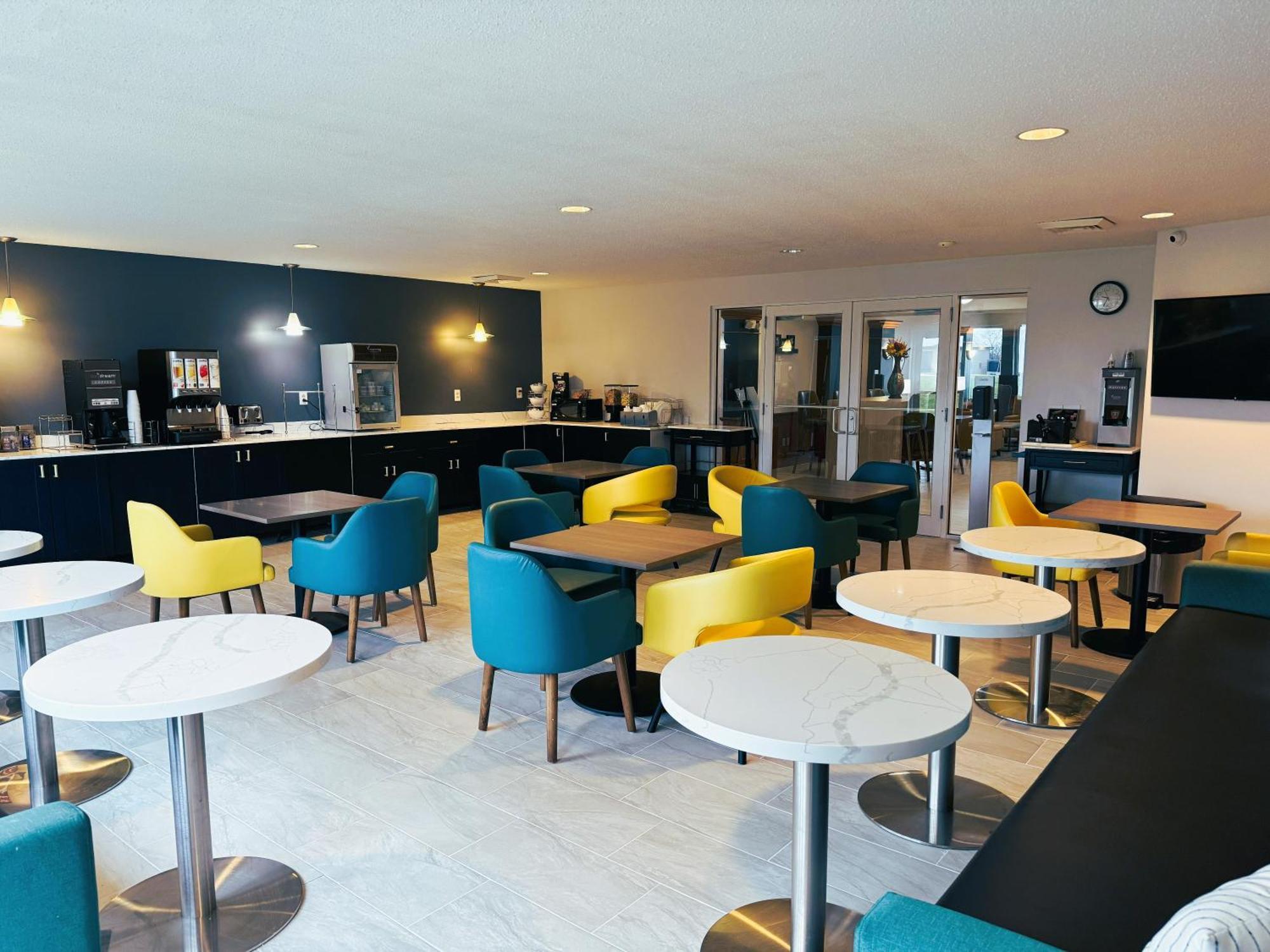 Comfort Inn & Suites Sheboygan I-43 Ngoại thất bức ảnh