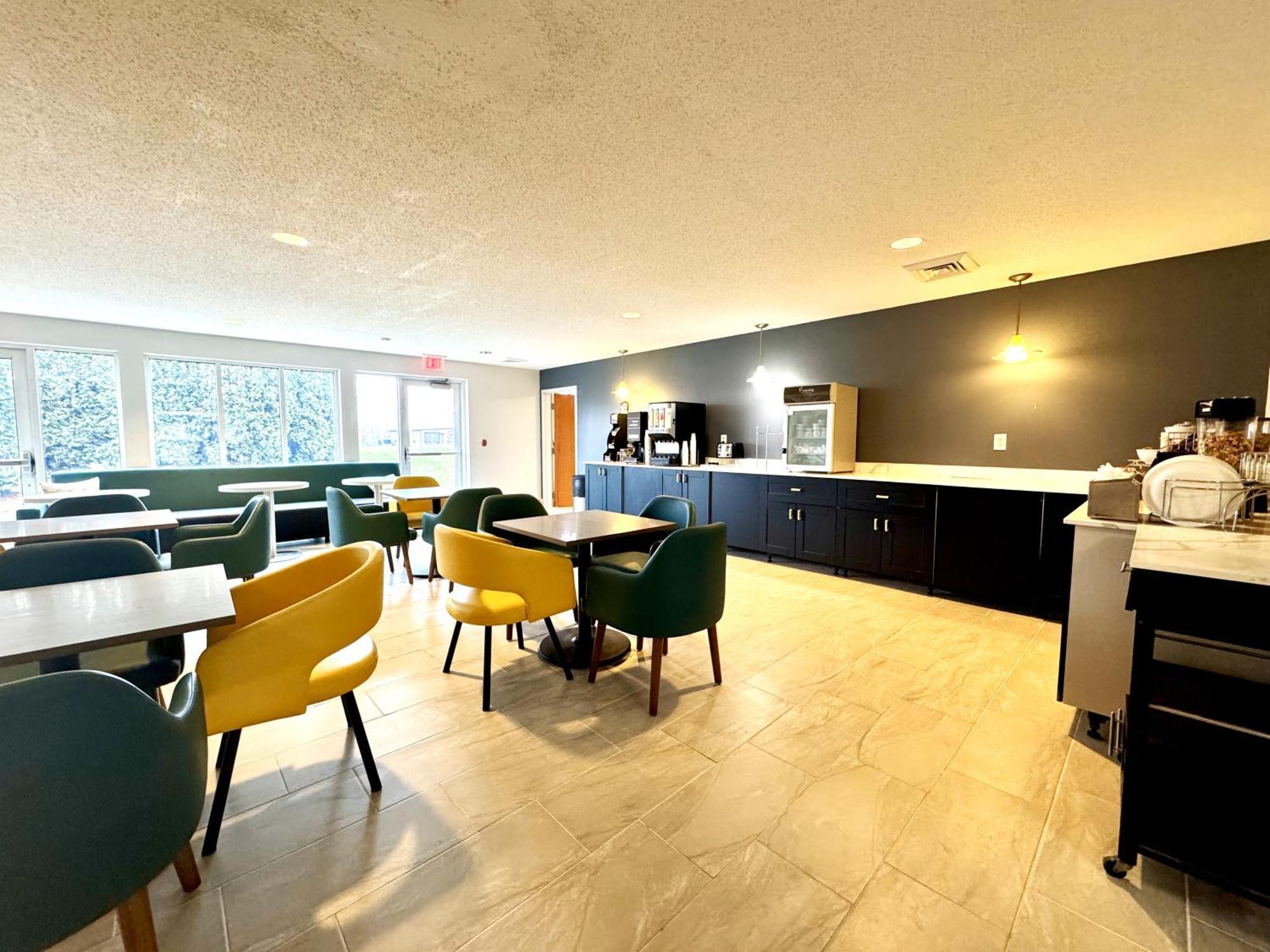 Comfort Inn & Suites Sheboygan I-43 Ngoại thất bức ảnh