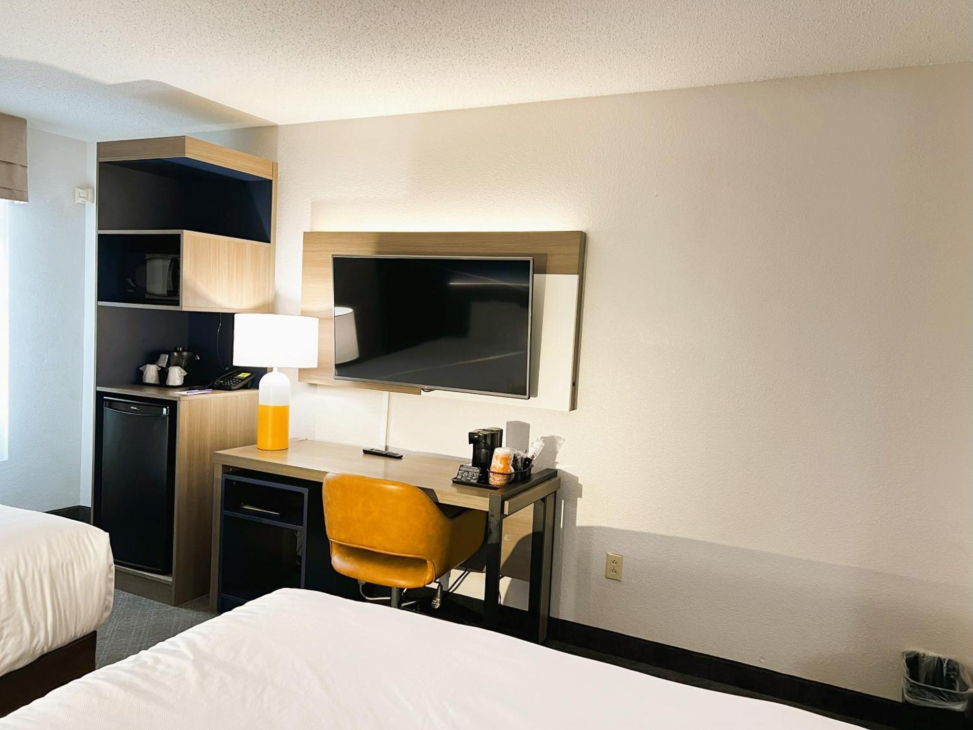 Comfort Inn & Suites Sheboygan I-43 Ngoại thất bức ảnh